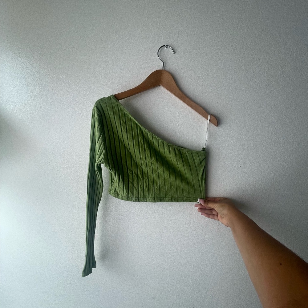 Women’s One Shoulder Long-Sleeve Top